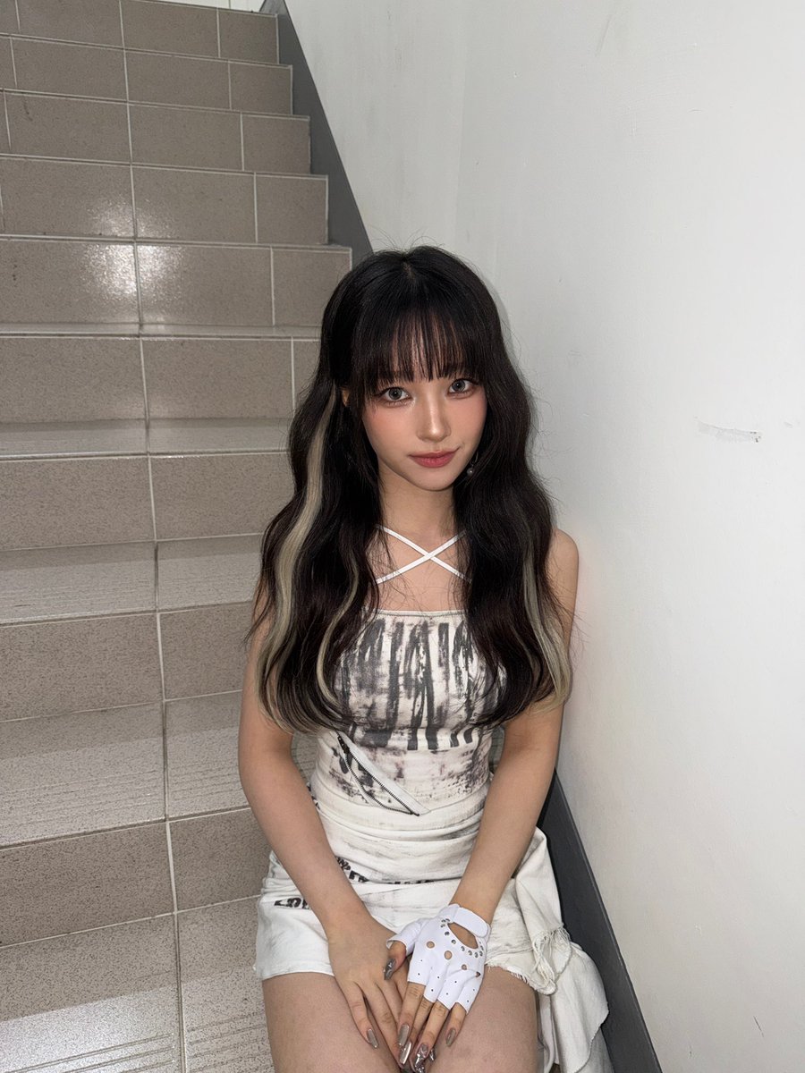 UNIS_offcl's tweet photo. 엡떠가 있기에 유니스가 있어🥹🫶
오늘 받은 2개의 상도 모두 엡떠 덕분이야ㅜ 항상 우리를 행복하게 만들어줘서 너무 고마워!!🩷

#UNIS #유니스
#YUNHA #방윤하 https://t.co/XcecT4p5u2