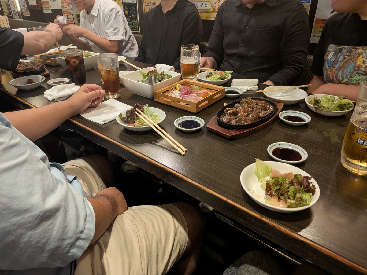 tamakisi's tweet photo. ゲーセンの人達でとまりおん歓迎会
後からよっぴーさんとむっちーさんも来て久しぶりに会えたー
天夢人さんずっと笑顔で楽しそう
緊急参加なのにこーやさんありがとう🙏 https://t.co/kIUto5fZlB