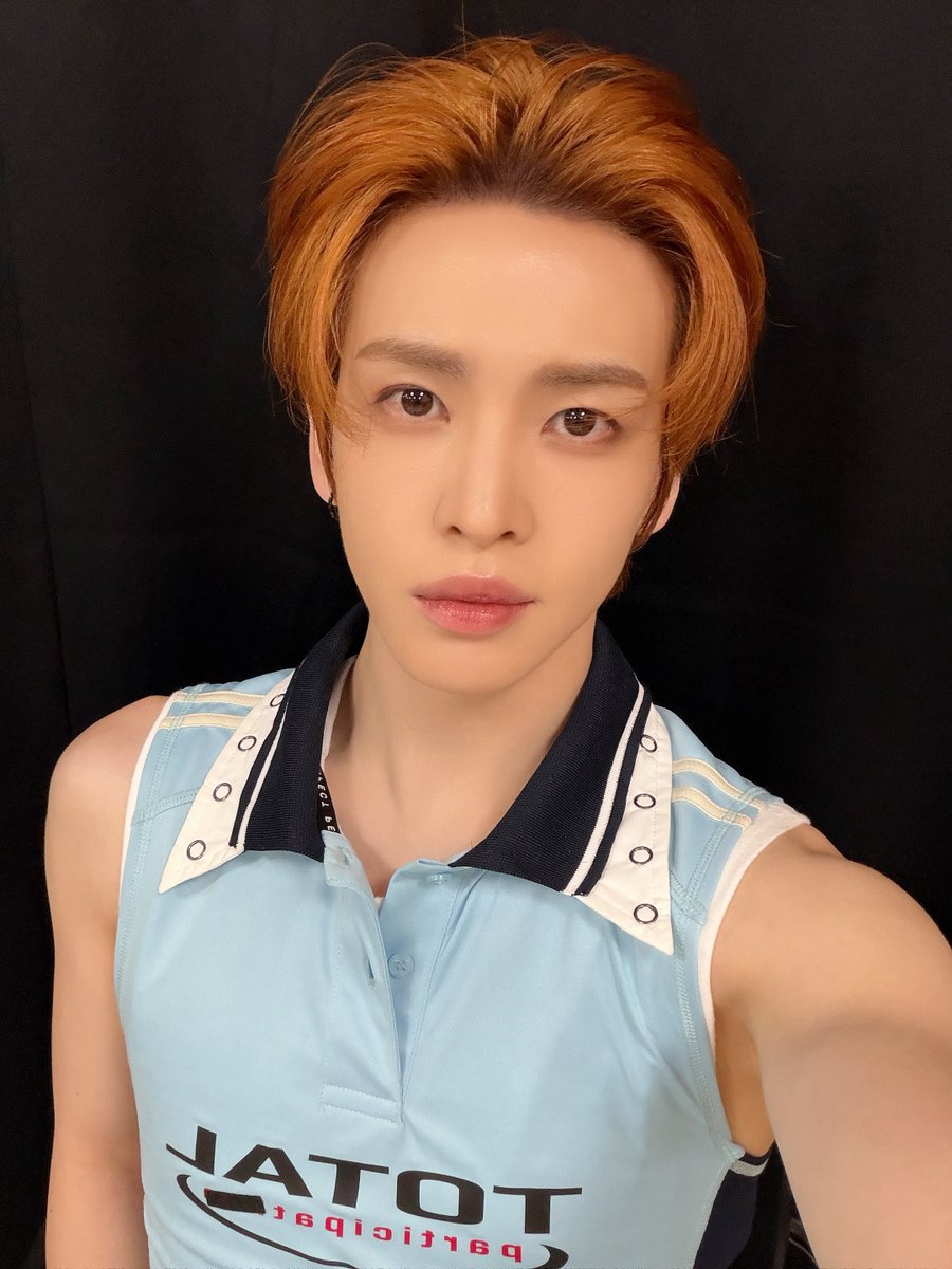 CRAVITY_twt's tweet photo. 즐거웠다 보령~ 😆✨
러비티 사랑해! 🧡🩵
#앨런 #보령머드축제 https://t.co/h4qauRPn2g
