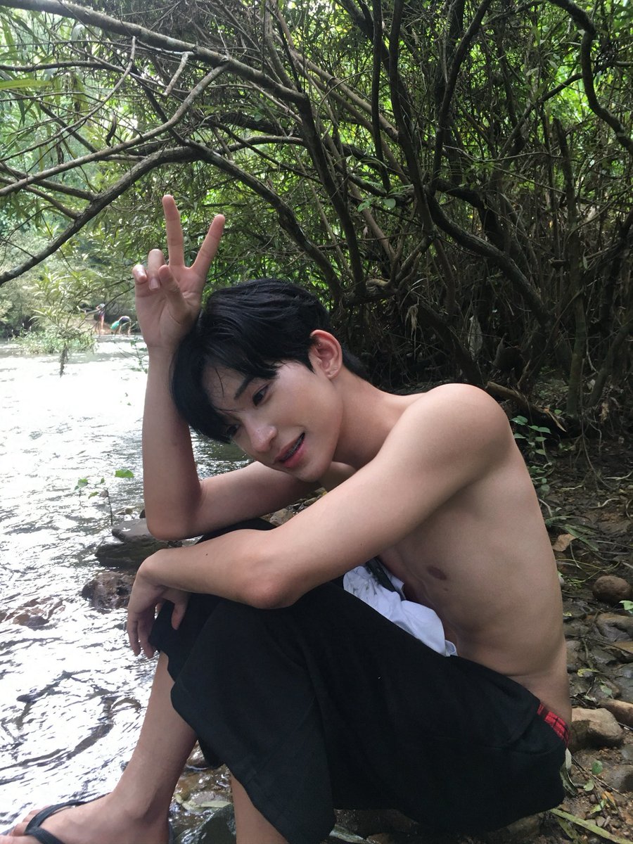 V4sl33py's tweet photo. 🐒🐒 https://t.co/w5EEcjcpP3