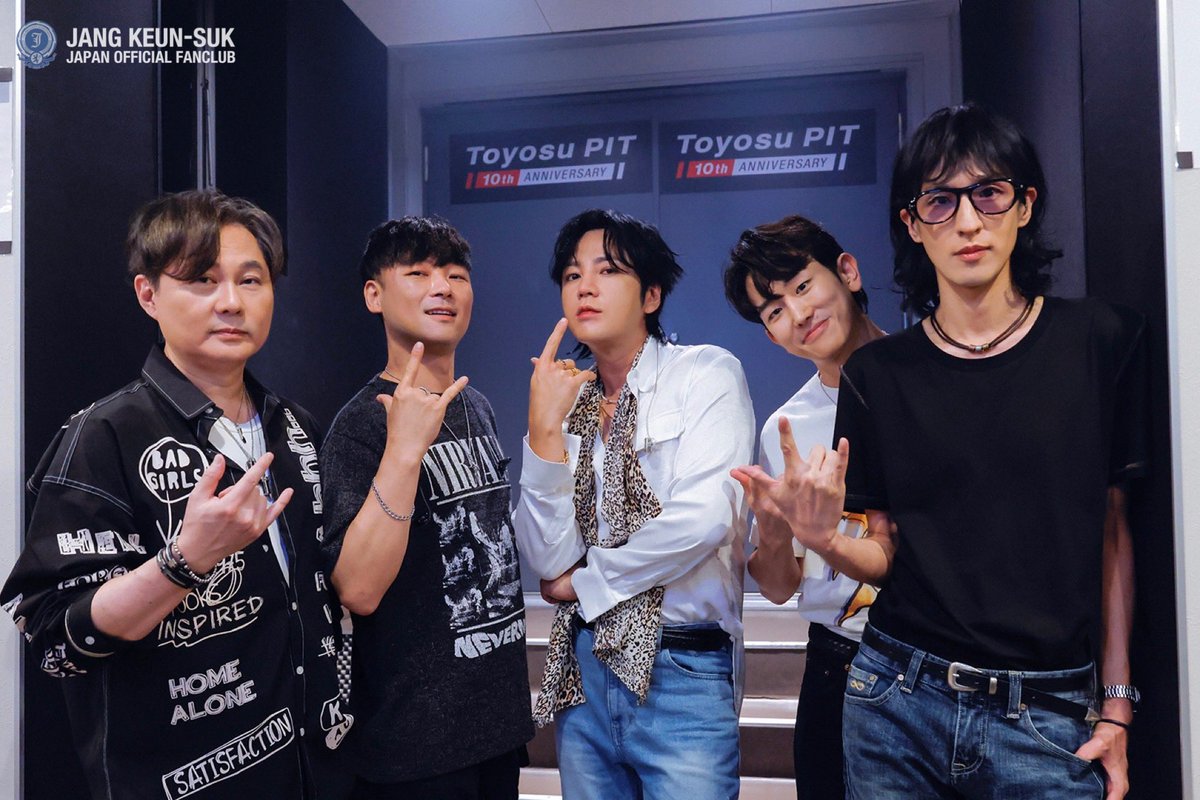jksjapan's tweet photo. [📸]        

2026 THE CHIMIRO IN JAPAN 

長かったようであっという間だったツアー...
皆さんの応援のおかげでまた楽しい思い出ができました！！追加公演も皆さんありがとうございました🎸

#CHIMIRO #치미로 #チミロ https://t.co/MPJTHV7ZgN