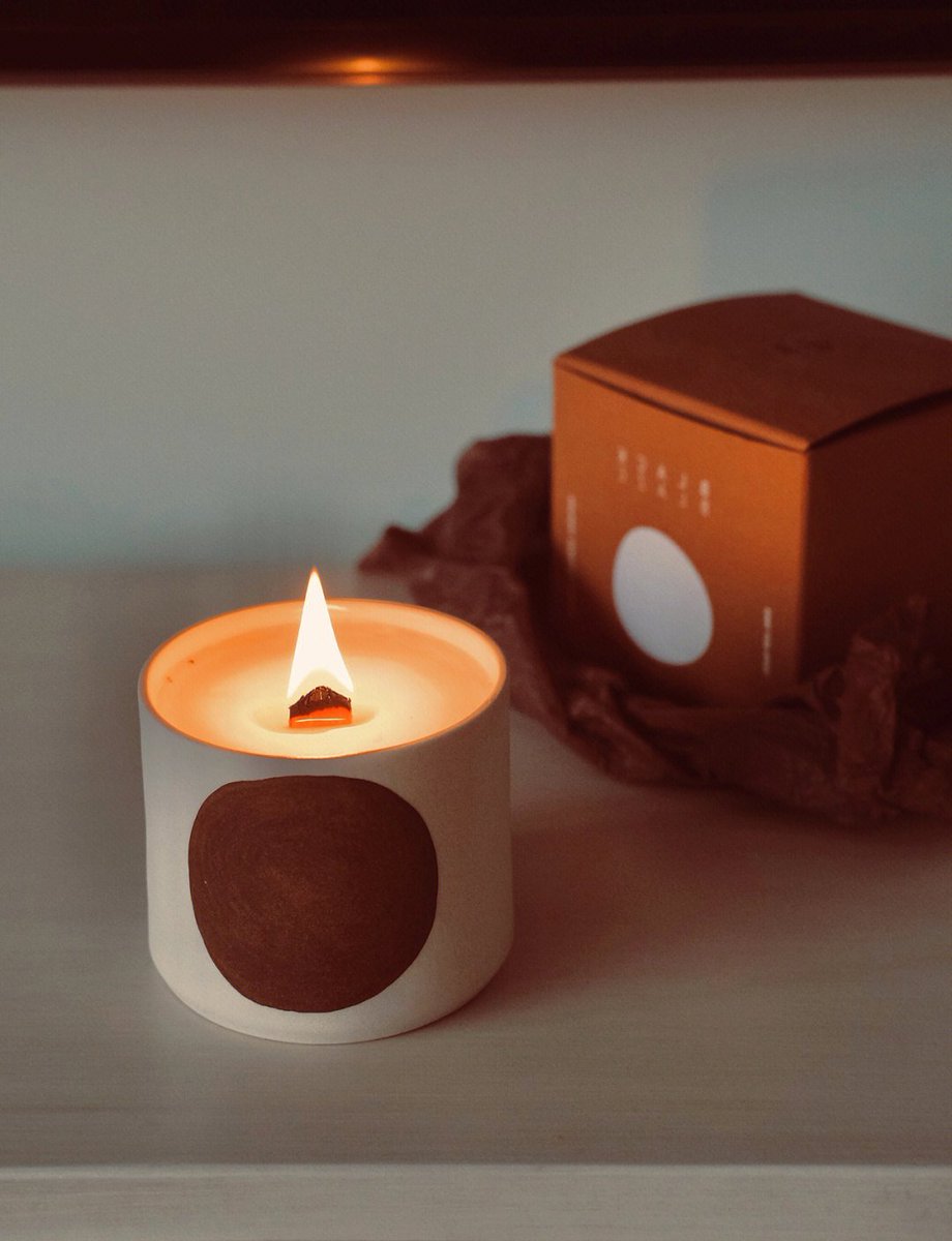 thomas_siefert's tweet photo. Just transformed an old mason jar into a candle holder with twine and glue!  Super easy DIY project that costs less than $5. Who’s trying this #DIYCrafts #HomeHacks， https://t.co/KH9BO9Jht9