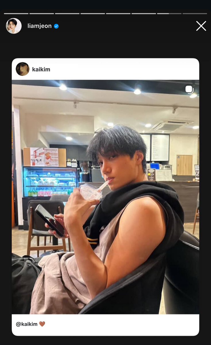 roomwates's tweet photo. liam jeon may iba nang pinopost sa story? 😲 https://t.co/NW4jeikamF