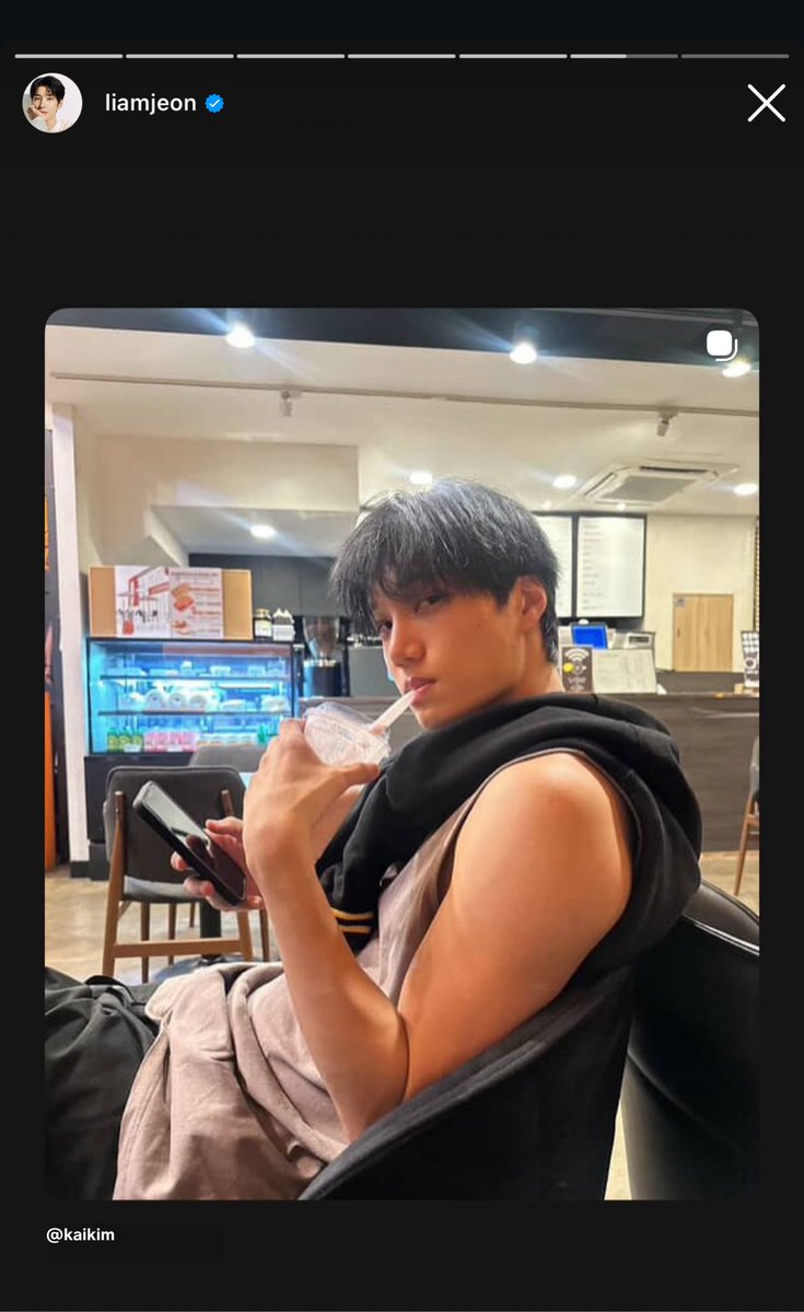 roomwates's tweet photo. liam jeon may iba nang pinopost sa story? 😲 https://t.co/NW4jeikamF