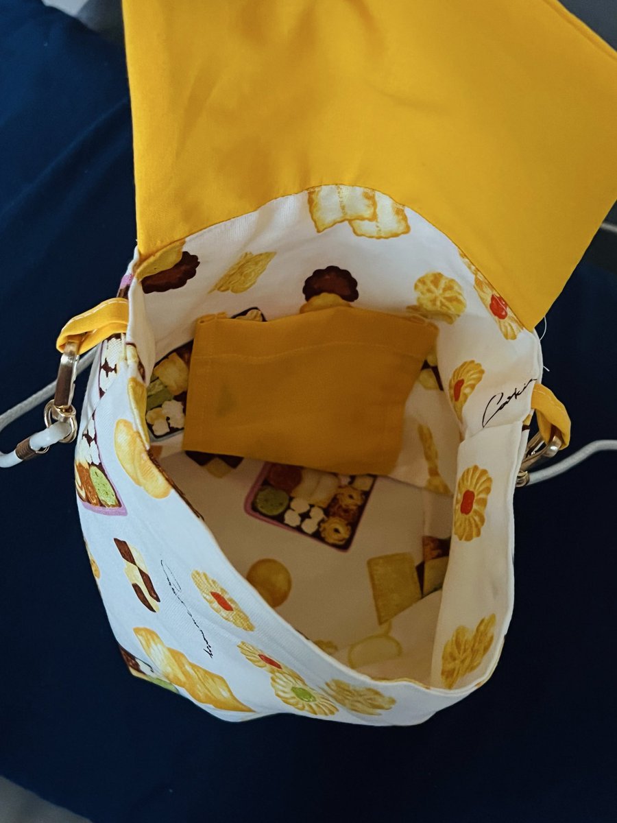 manapspspsps's tweet photo. 1作品目🧵マチが斜めになってるし、形もいびつ。 https://t.co/KfwQogFRZC