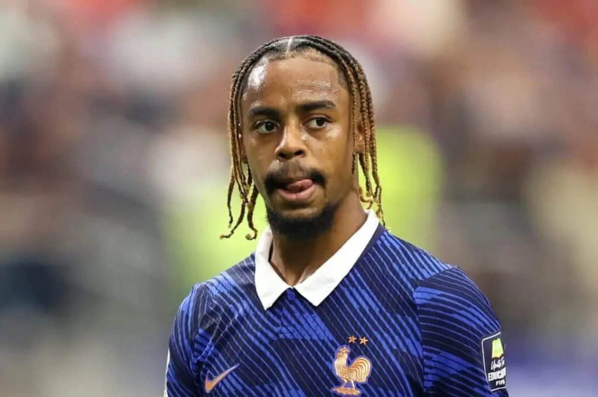 yasser_43's tweet photo. اذا ليفربول فكر وقال فينيسوس راعي مشاكل وراتبه عالي وفي النهايه جاب باركولا انا مع القرار ذا وباركولا بينجح مع الليفر نجاح باهر فيني الاضواء عليه وراح يتعب كثير في الدوري الانجليزي رأيكم؟! https://t.co/MAh0rVyf2V
