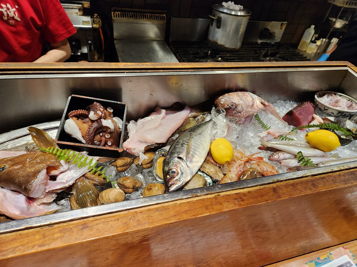super6baccarat's tweet photo. 昨日どこでご飯食べましたか？の話になって、小海老の唐揚げめっちゃ美味かった話したら食べたいになったので連日の訪問 https://t.co/zG46AfB3zY