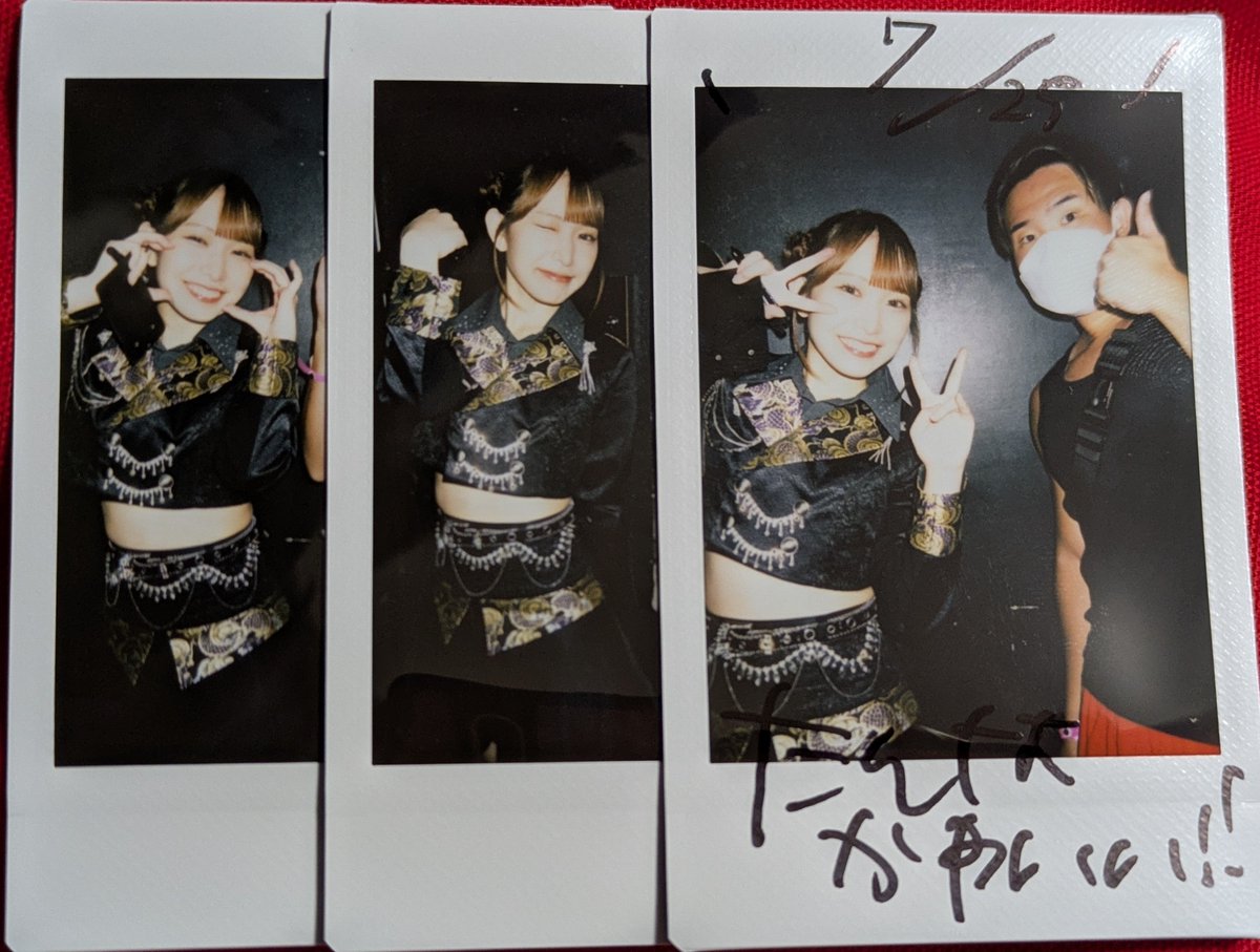 DD__tanaka's tweet photo. レスくれたらしいけど視力が0.05のせいで気付きませんでした、すんませんww
#ライカとチェキとったよ https://t.co/bQFSIWfHFF
