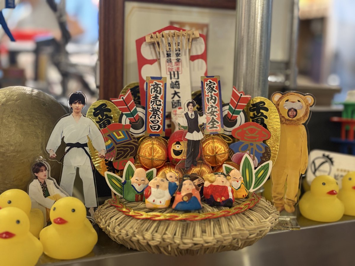 totsucoro's tweet photo. 今日は潤の近くに行けて(見れてないよ)とっつーも見れて(リアタイできてないよ)いい日だったな！ https://t.co/ebJscEmGei