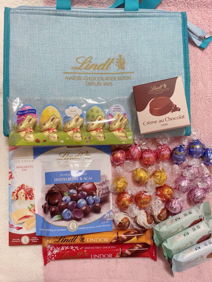 rika66955's tweet photo. リンツの夏の福袋ことサマーラッキーバッグ届いた🍫
ミントカラーかわいくてSサイズにしたけど、保冷バッグが想像よりだいぶ大きくて使いやすそう✌️

スパゲティアイスってなに…？って思ったらドイツのデザートでほんとにあるらしい🙄 https://t.co/ZQCSJ8358m