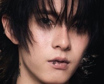 lucchesyee's tweet photo. Why did I just notice now that he also has a tattoo on his lips?

Dmn, that's insane.

Give me a bad boy character now. 

#ppoohkt @ppoohkt https://t.co/VRfVxJHdWN