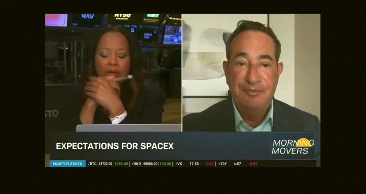 148cm_a's tweet photo. JOEL SCHULMAN SAYS ELON MUSK IS THE MODERN-DAY ROCKEFELLER, BRINGING THE COST TO GET TO SPACE DOWN DRAMATICALLY

Joel Schulman, founder and CIO of our partners over at ER Shares, says SpaceX $SPCX has cut launch costs from $54,000 to $2,000 per kilogram, and Musk is still push https://t.co/HffAgvMvq3