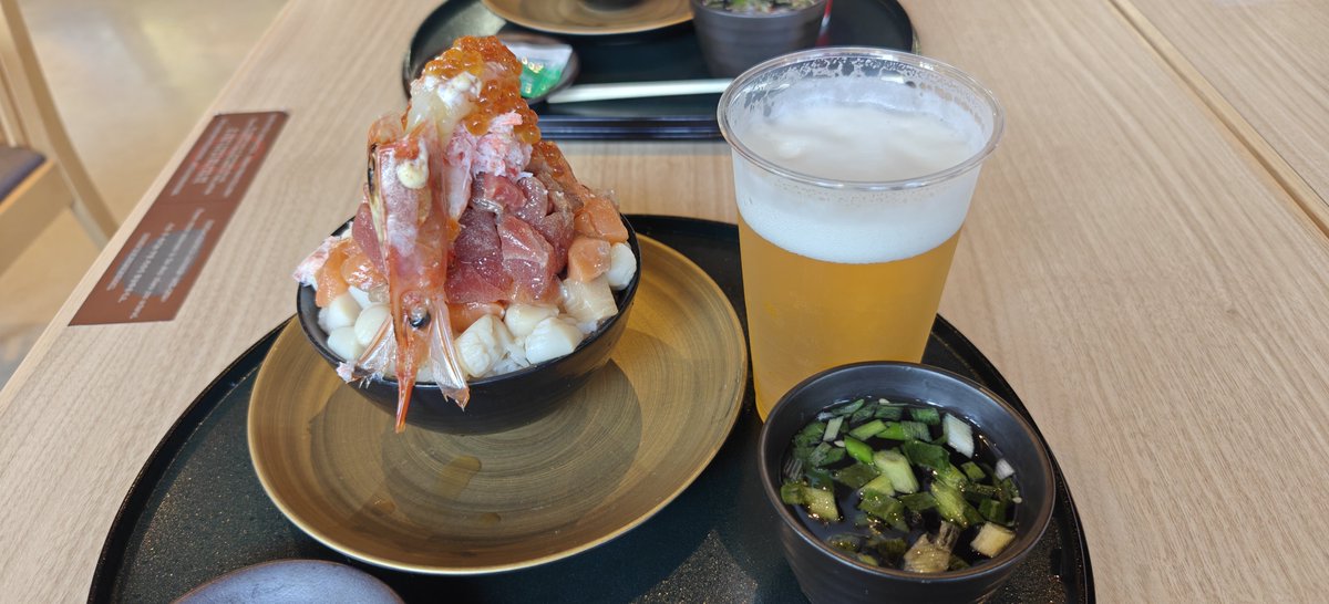 deculture0328's tweet photo. 日中これらを食べて締めは鳥貴族でした( "´༥`"  )
ワイの胃は限界です_(　_´ω`)_ https://t.co/eFg9mt1zJu