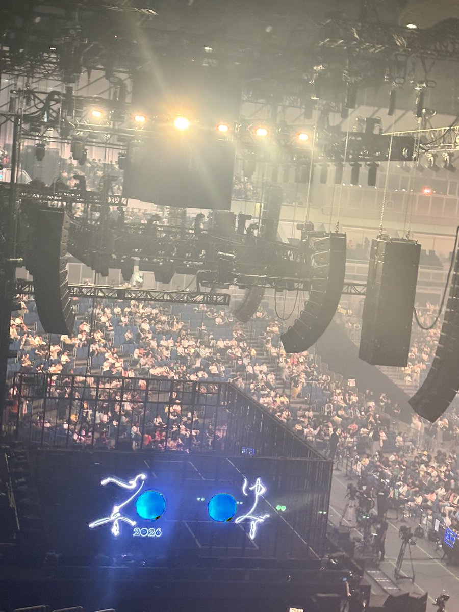 kohatan0507's tweet photo. ゆずの初ライブに行ってきました！席はスタンドだったけどサイド側だったから観れたー。
地元最高だねー🩷横浜🙌栄光の架け橋は、泣けた。 https://t.co/tZdUEFXVBS