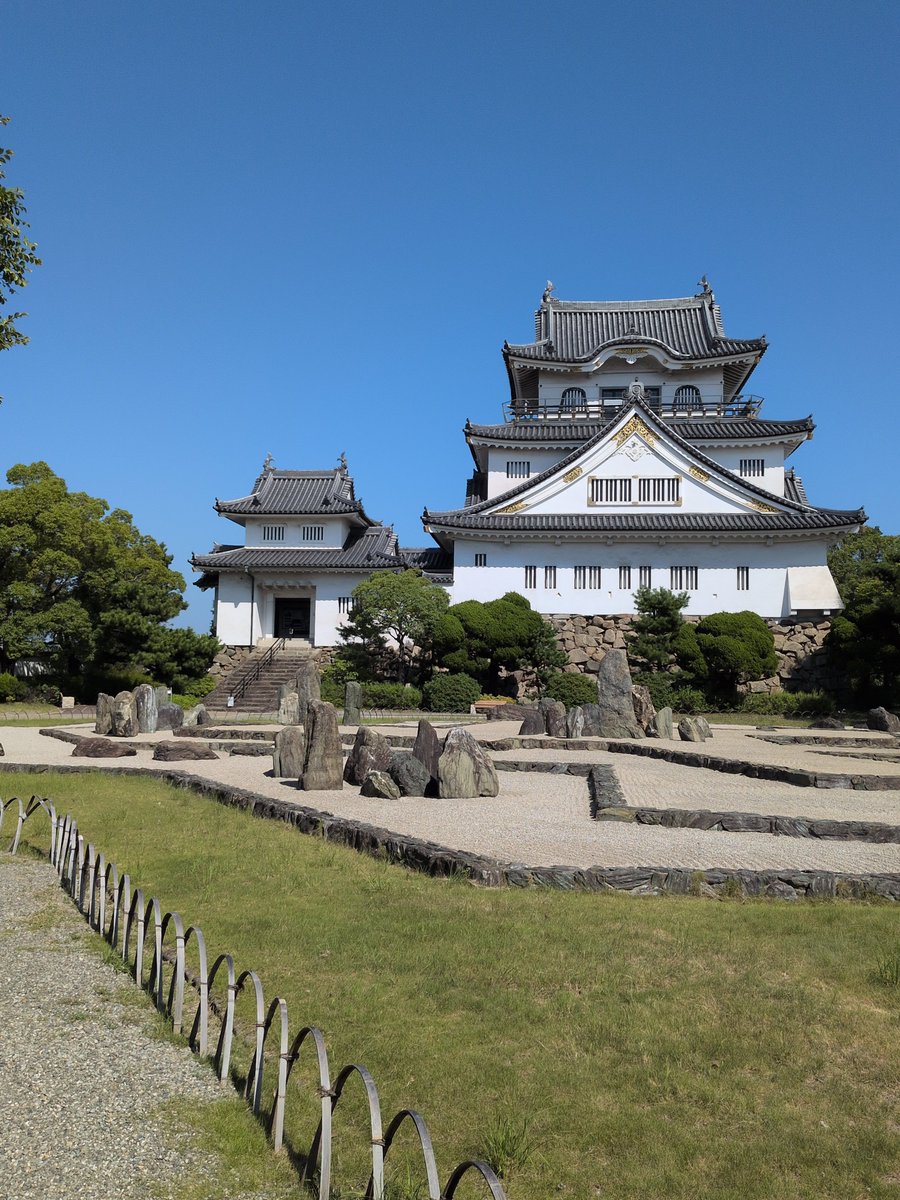 wahgmol's tweet photo. 大阪府43市町村散歩！
３0岸和田市
岸和田城、だんじり記念館、
岸和田資料館3館チェキ買ってめぐった
その後夏の為4キロは電車で移動して
３1忠岡町
忠岡神社行って来た！ https://t.co/7cGJ5ad2mS