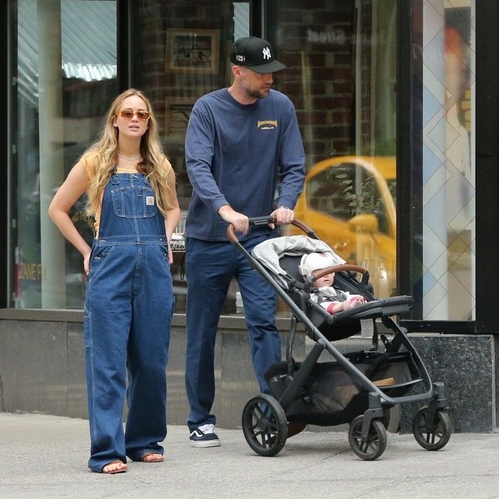 luvmiu13's tweet photo. Mom inspo by Jennifer Lawrence https://t.co/SP4Q4pyohd