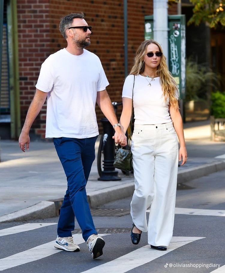 luvmiu13's tweet photo. Mom inspo by Jennifer Lawrence https://t.co/SP4Q4pyohd