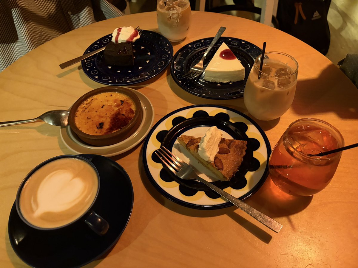 sug4r_3's tweet photo. 持つべきものはサークルからの友達すぎる1日 https://t.co/8QSkbJBxJv