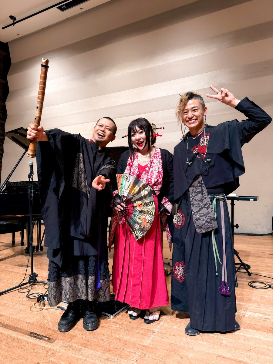 Hanafugetsu's tweet photo. 台灣的大家，真的非常謝謝你們！🫶
今天的兩場演出都超級熱烈，真的好開心！
我們準備了不同內容的演出，希望讓大家聽到更多不同的音樂，很高興大家喜歡。
我一定還會再來台灣見大家！
被台灣大家滿滿的愛包圍，真的覺得好幸福❤️
現在正在享受台灣美食，明天也會繼續在台灣玩一玩再回日本！ https://t.co/AYbRK8m5lv