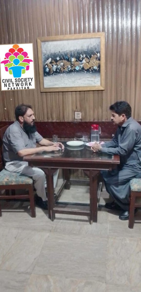 AkmalOvaisi's tweet photo. کاسمپولیٹن کلب لارنس گارڈن میں اہم ملاقات: قومی کانفرنس کے انعقاد پر تفصیلی تبادلہ خیال
لاہورچیئرمین سول سوسائٹی نیٹ ورک پاکستان، اکمل اویسی اور ڈائریکٹر عادل ہسپتال مامو کانجن و نائب صدر سول سوسائٹی نیٹ ورک پاکستان پنجاب، پیرزادہ ڈاکٹر زاید اقبال عادل کے درمیان https://t.co/MYgQ0Nq779