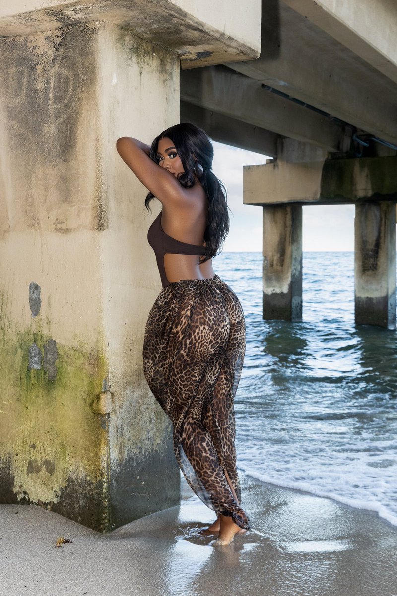 rutshelle's tweet photo. Stepping into a new chapter with grace, gratitude, and a little extra glow. 🤎✨ https://t.co/2BXvDlkGsw