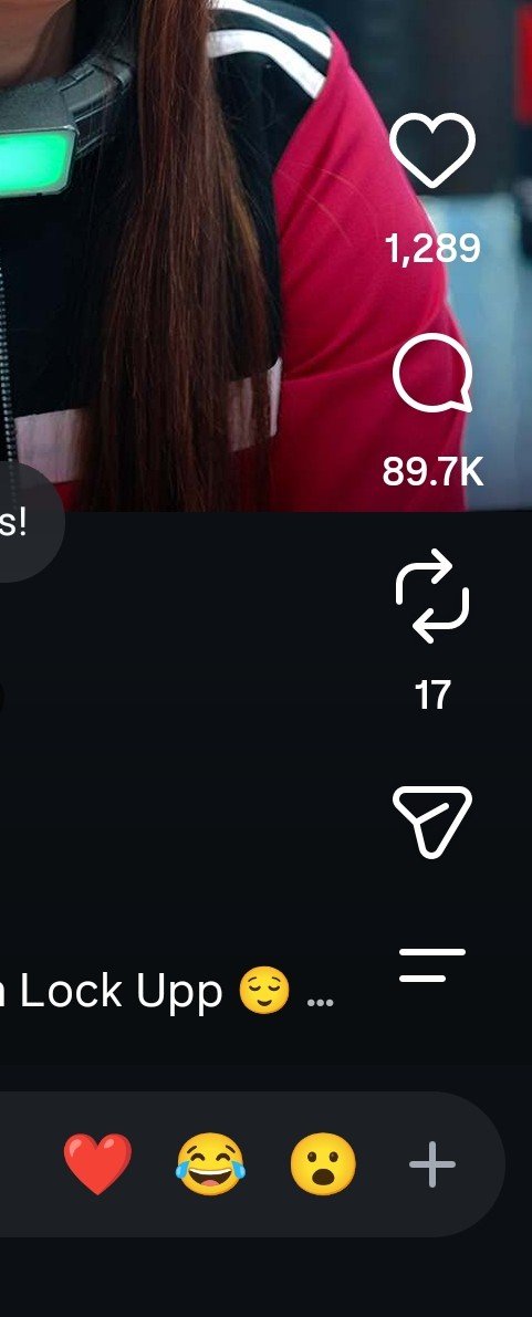 mansiii234's tweet photo. 89k+ comments in less than 2 hours and they compare akanksha popularity with karela 😭😭😭
#lockupps2 #Akankshachoudhary https://t.co/j0rdEzho8M