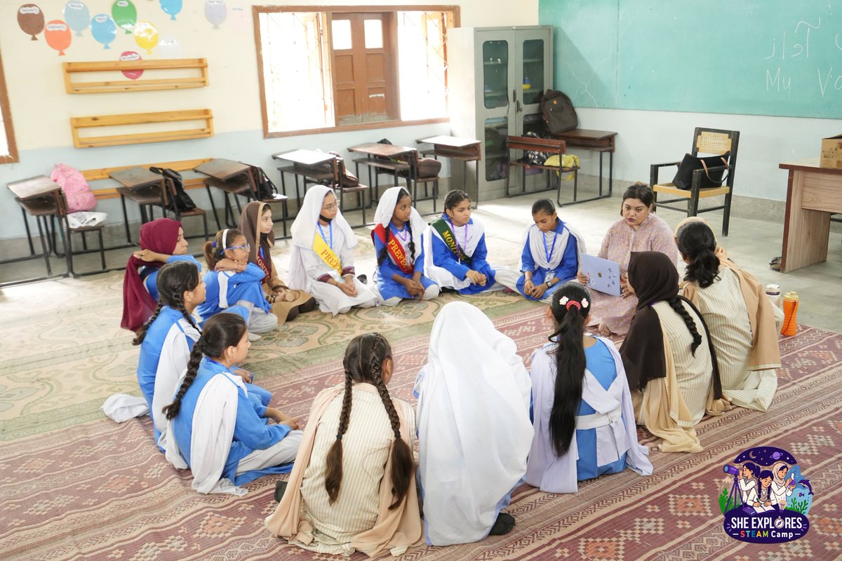 STEAMPakistan's tweet photo. 🚀 Code, camera, action, & confidence!
Day 3 of our #SheExploresSTEAM Camp brought together future coders, journalists, and empowered and aware young women. With activities on coding logic, storytelling, self identity, menstrual health and stress management our incredible facilitators made learning an unforgettable journey! ✨
@ThisIsReckitt @rabiamush @MahwariJustice
#STEAMCamp #WomenInSTEAM