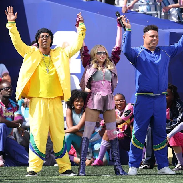 shakira_stuff's tweet photo. The 2026 FIFA World Cup Final Halftime Show drew nearly 2 BILLION viewers worldwide with fundraising efforts set to help provide 400,000 children with access to quality education, according to @GlblCtzn. https://t.co/KV313YPdsA