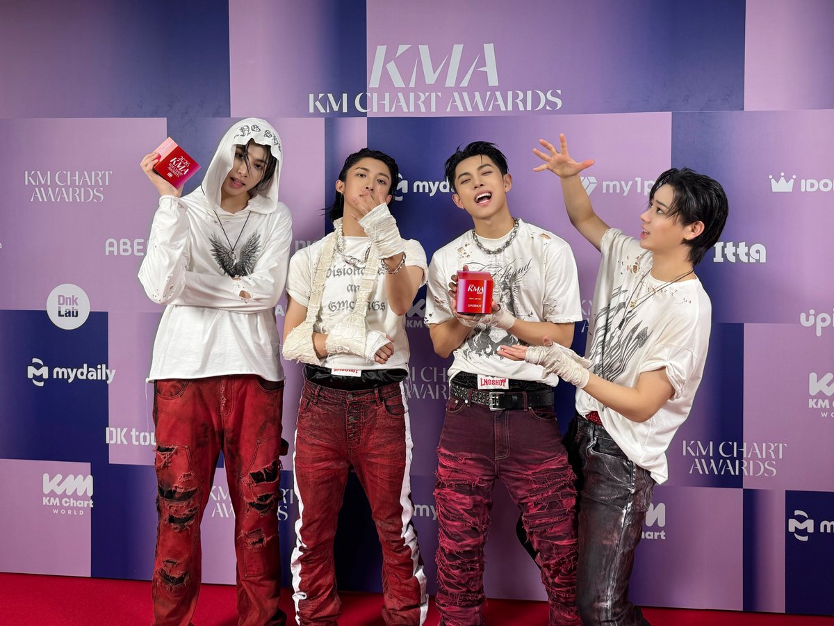 youseeany's tweet photo. CONGRATS SHOT2HEARTS ADUH IYA LAGI DESERVE BANGET 🤍❤️ https://t.co/nAhnrIfDVf
