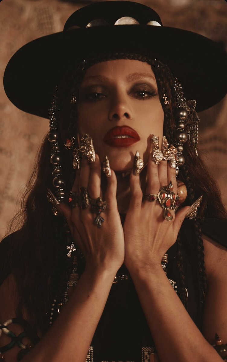 TrackAnitta's tweet photo. 🚨 EQUILIBRIVM” — Spotify Brasil:

#9. Você Já Sabe — 656.363 [NEW]
#19. Sal Grosso — 544.096 [NEW]
#21. Não Me Cutuca — 502.382 [NEW]
#25. Feitiço — 457.818 [NEW]
#29. Eu Não Sou Santa — 415.847 [NEW]
#46. Ponta do Pé — 360.040 [NEW]
#53. Abre Caminho — 323.431 [NEW]
#56. Tudo Isso — 321.534 [NEW]
#60. Ogum Me Rodeia — 313.062 [NEW]
#63. Pra Você Gostar de Mim — 309.108 [NEW]
#66. Sem Pressa — 306.896 [NEW]
#67. Deus Mãe — 304.966 [NEW]
#77. Divino Sexual — 287.287 [NEW]
#80. OKE — 279.771 [NEW]
#96. Contemplação — 254.823 [NEW]
#99. Desgraça — 252.251 [RE]
#115. Azul — 238.247 [NEW]
#147. Mandinga — 209.266 [RE]
#157. Respira — 203.032 [NEW]