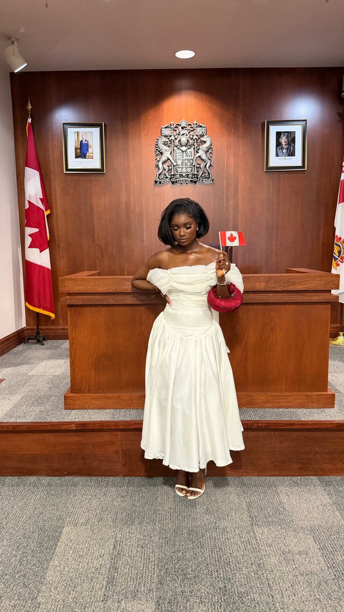 A_tomiewa's tweet photo. 🇨🇦🎉 https://t.co/VABZ5XqwEi
