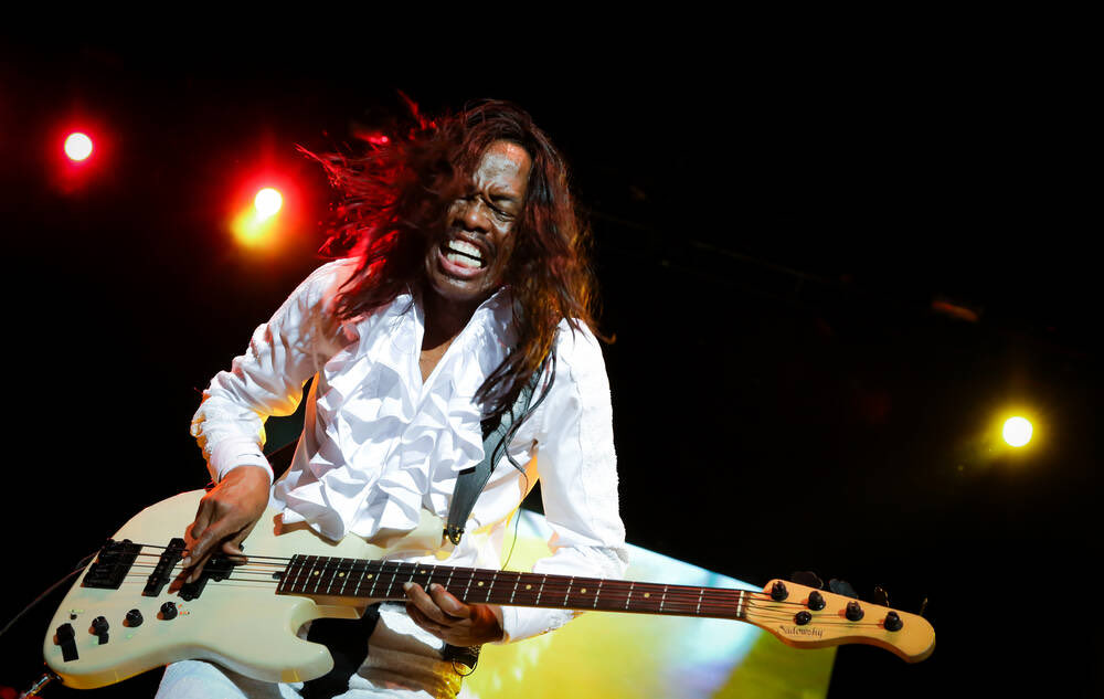 MusicalViajero's tweet photo. Feliz cumpleaños Verdine White! 🥳

El 25 de julio de 1951 nacía en Chicago,Illinois(Estados Unidos): Verdine White.

Verdine White es un músico, reconocido por ser el bajista de la agrupación Earth, Wind &amp; Fire. https://t.co/tdX7VY2Fsa