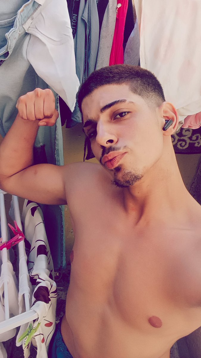 pico_aom's tweet photo. Make phisque and big dick https://t.co/jV6vR6PRhz