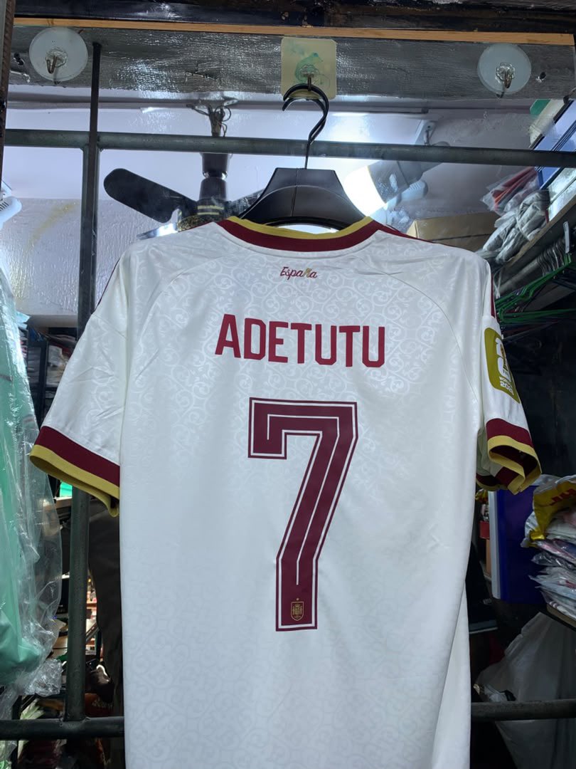 CircuzClozet's tweet photo. Jerseys available 
N15,000
Frame 3= N18,000
Customization= N5,000
Nationwide delivery 📦 https://t.co/QU6vp766Lz