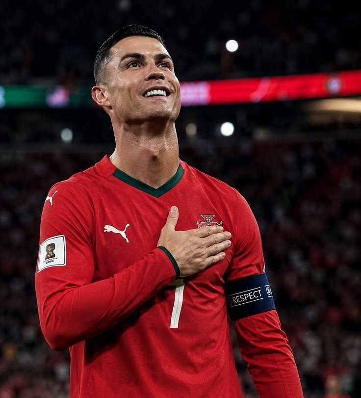 Kenzo_rmcf's tweet photo. Long press to change the GOAT. https://t.co/T1jgCmYppp
