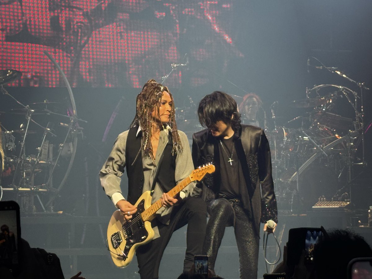 emiccio's tweet photo. 松戸DAY 1
7列目
やっぱりカッコイイよね♡(๑♡ᴗ♡๑)
ライブ最高だった！！
#LUNAPIC
#LUNASEA https://t.co/v4SUGdaPEK
