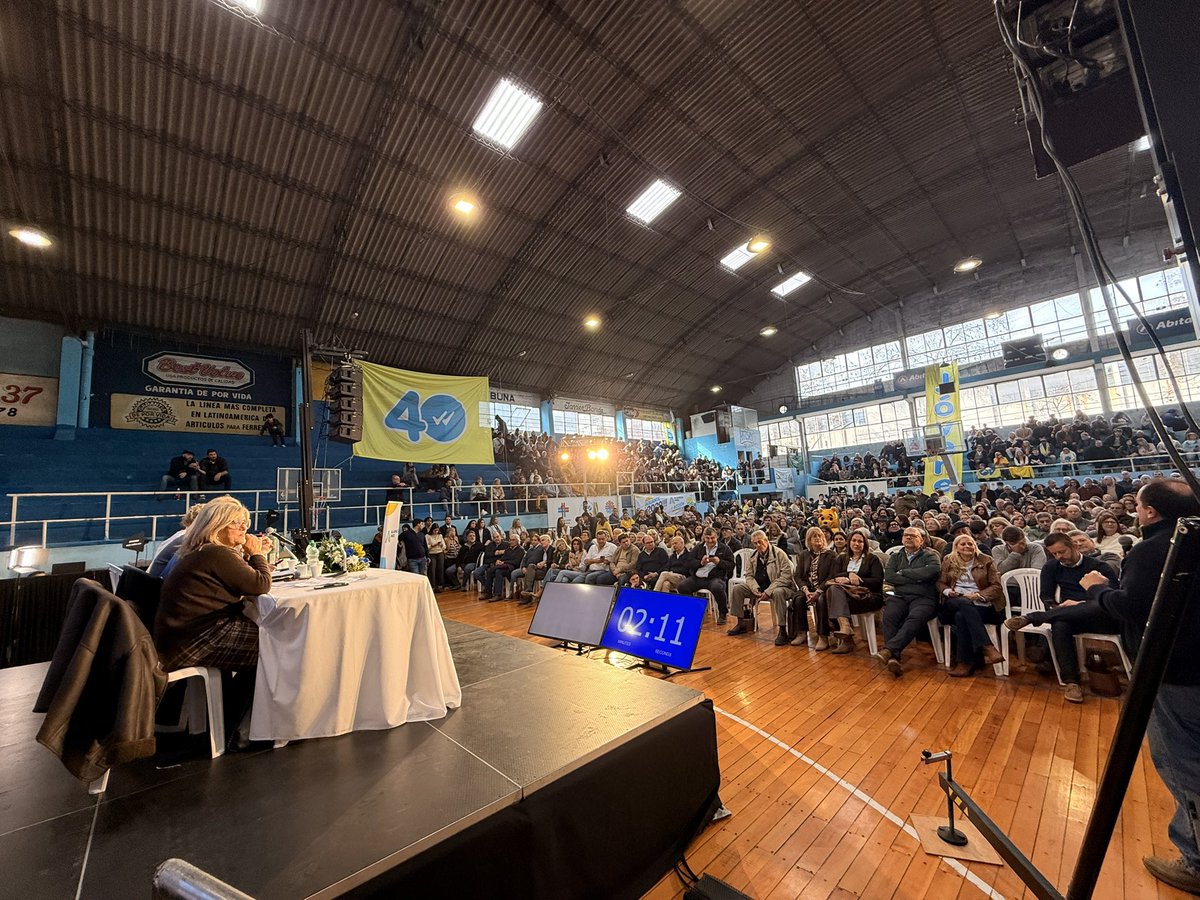 DipRodrigoGoni's tweet photo. En nuestro Congreso Nacional de @alianzapaisuy y en el aniversario de nuestro @ESPACIOCUARENTA , en una jornada de encuentro junto a militantes y dirigentes de todo el país. https://t.co/2C0mPChhdN