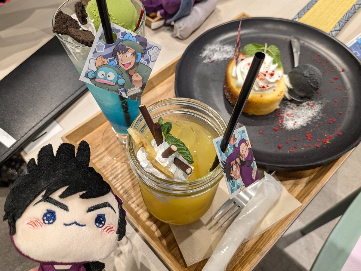 karafumi02's tweet photo. コラボカフェにフォロワーさんとご一緒させて頂きました！！🔥🔥
とっても可愛い浴衣kmhmの二人とほわtmr君はフォロワーさん宅の子たちです！！☺️☺️
tmr君生クリームの混ぜ過ぎでバテたみたいになっちゃってる… https://t.co/iQmTytihck