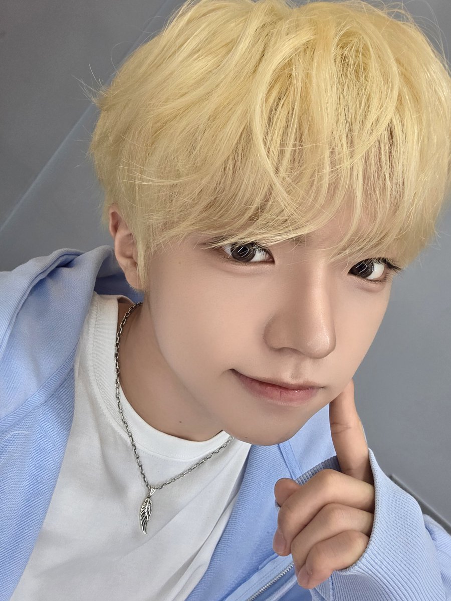 at_ALL_H_OURS's tweet photo. [#온]
카멜레'온'🦎😆

#ALL_H_OURS #올아워즈
#ON_N #온 https://t.co/6TPAASWkyl