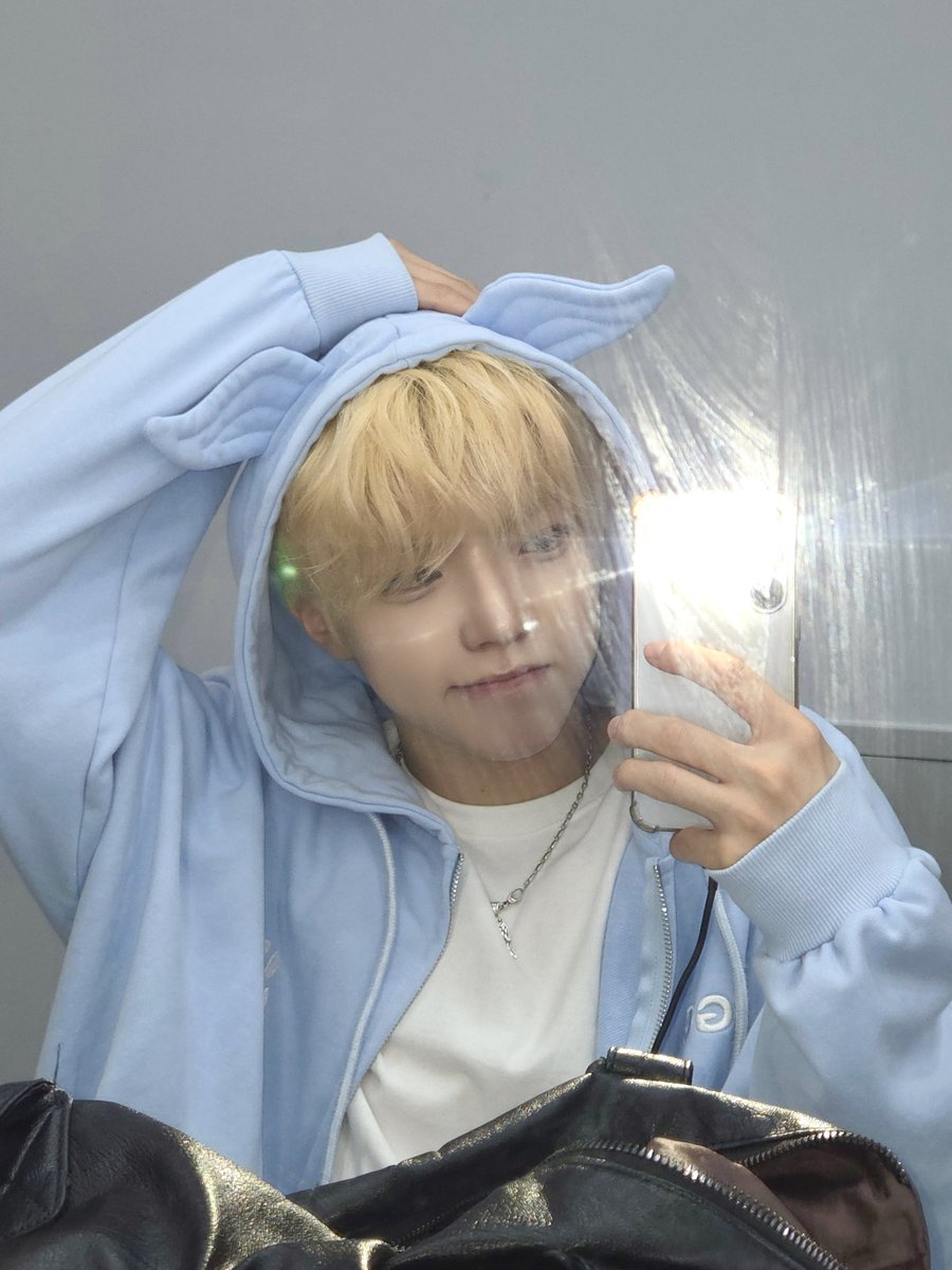 at_ALL_H_OURS's tweet photo. [#온]
카멜레'온'🦎😆

#ALL_H_OURS #올아워즈
#ON_N #온 https://t.co/6TPAASWkyl