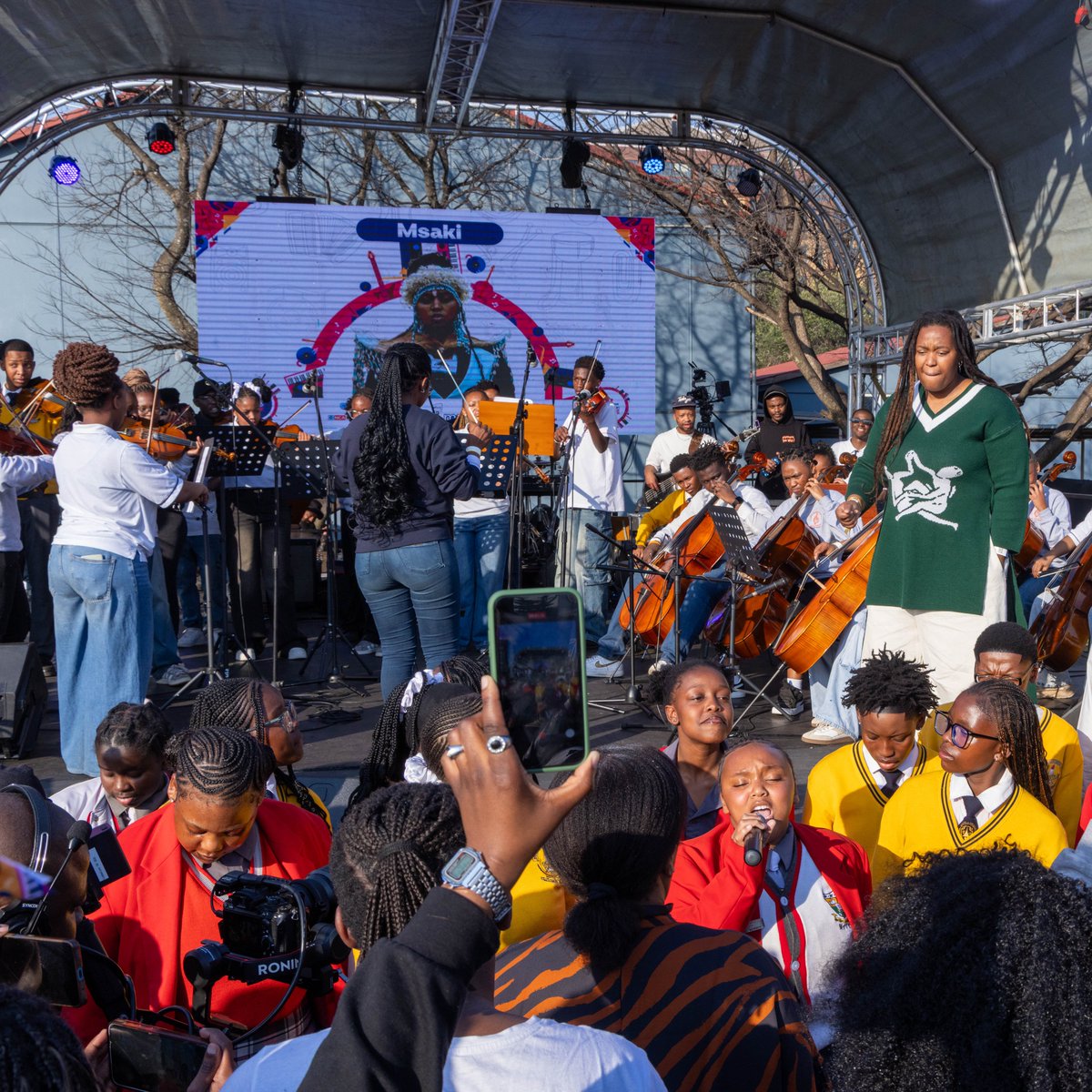 StandardBankArt's tweet photo. Msaki joined forces with the bands that performed today for a show that was full of energy, emotion, and amazing live music. It was the kind of performance that stayed with you long after the last note. #MakingArtPossible #J4YP2026 #SBJOJ2026 https://t.co/vFRHh7qfab