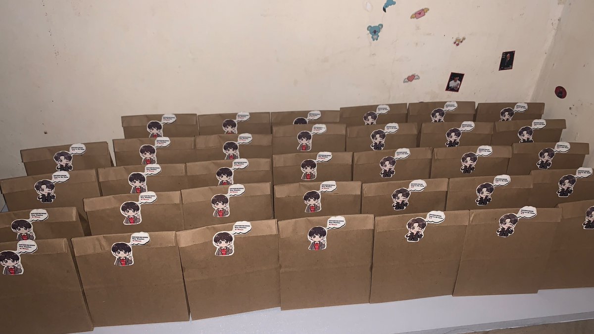 phiebypie_'s tweet photo. Akhirnya menyelesaikan mbg buat papi ioo 😭😭😭😭 tiap event selalu exited packing Frebies 🖐 krn Agustus bakal hectic, mknya di cicil dri sekarang https://t.co/Zy7wSPX8Ak