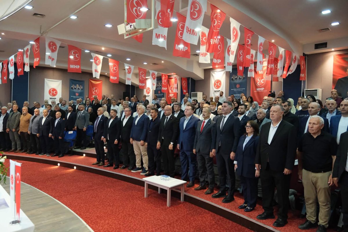 M_Levent_Bulbul's tweet photo. MHP Genel Merkezimiz tarafından “Kardeşlik Kalbimizde, Gelecek Aklımızda” temasıyla başlatılan olağan kongre sürecimizde MHP Erenler İlçe Kongremizi yoğun bir katılımla gerçekleştirdik.

Yeniden Erenler İlçe Başkanımız olarak seçilen Sayın Mustafa Tamer’i ve yönetim kurulu üyelerimizi tebrik ediyor, çalışmalarında muvaffakiyetler diliyorum.

Kongremizin Sakaryamıza, hemşehrilerimize ve partimize hayırlı olmasını niyaz ediyorum. 

Milliyetçi-Ülkücü hareket varolsun.
#MHP
