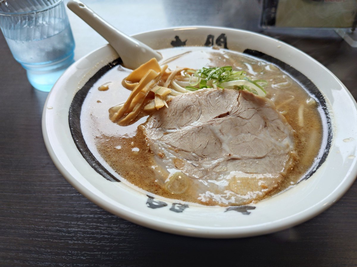 _dorachaka_'s tweet photo. シラフで終電前帰宅する土曜日 https://t.co/43MQbxq7rD