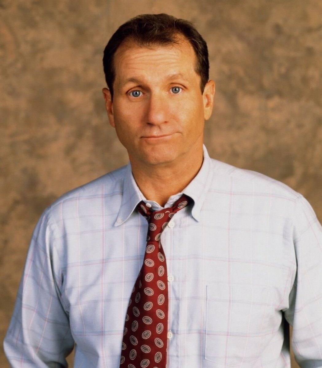 MikeRohlfsen's tweet photo. Prior to the depths of monetary inflation we find ourselves today, this mediocre shoe salesman could afford a house in suburban Chicago, a few beater cars, go on an occasional vacation, and raise two children. https://t.co/2B5vhEHszZ