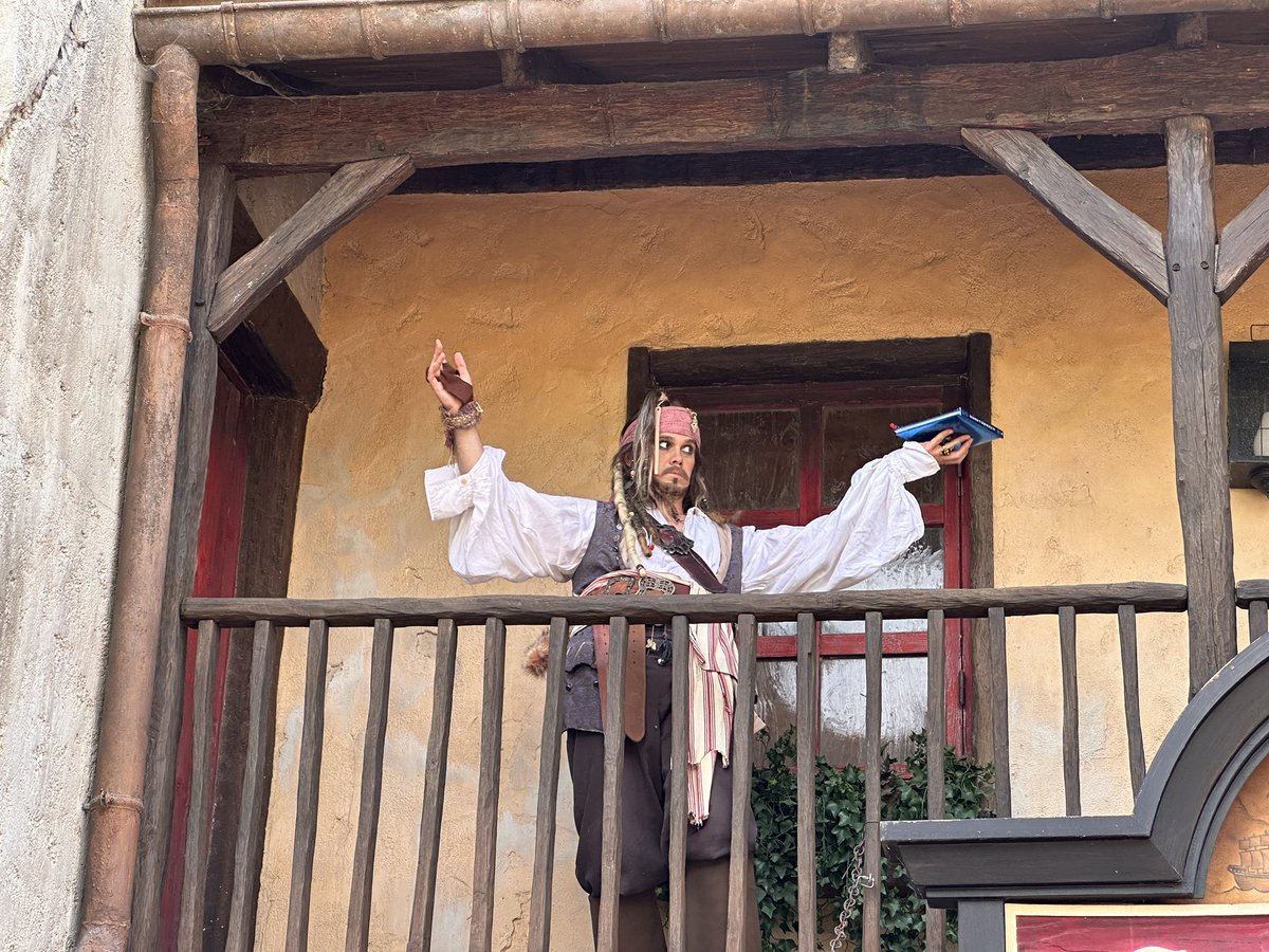 CharactersHub tweet picture