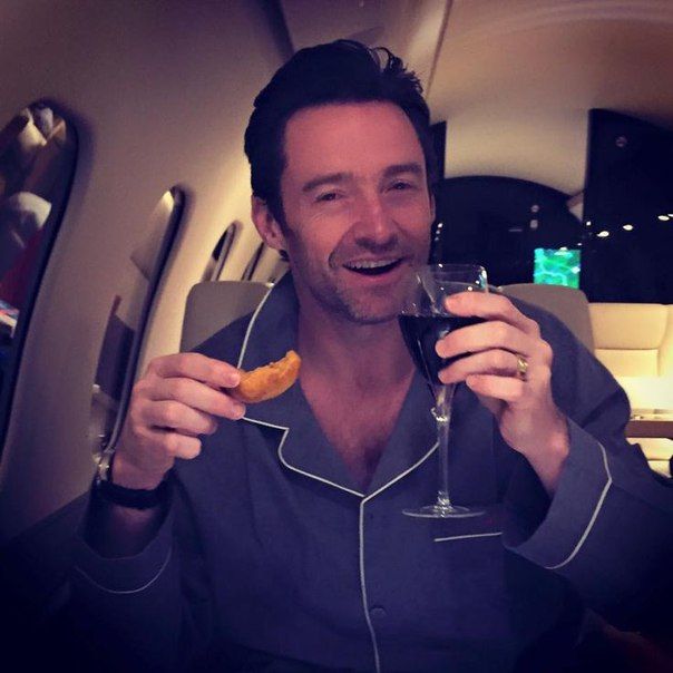 dailyhughj's tweet photo. Private jet with older bf https://t.co/9G9J2OIycY
