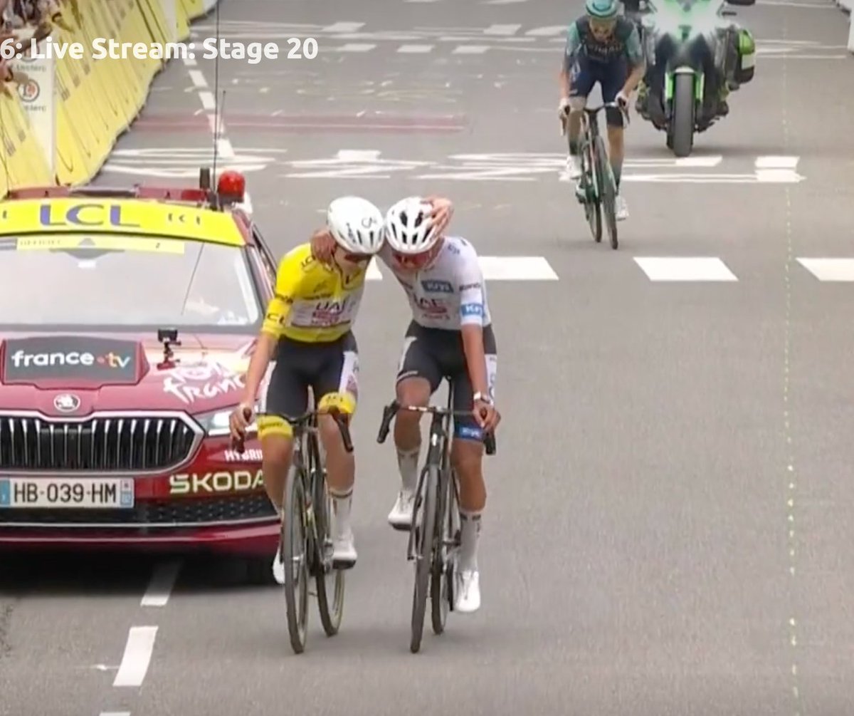 NathanielParish's tweet photo. 🇲🇽🇫🇷🚴‍♂️🚴‍♀️So cool to see the world's greatest cyclist guiding his friend, team mate and protege Isaac Del Toro through the difficult final few kilometers of today's epic Tour de France stage. What a beautiful moment at the finish line. Sportsmanship. Grace. Excellence. https://t.co/lkzs0jgcnh