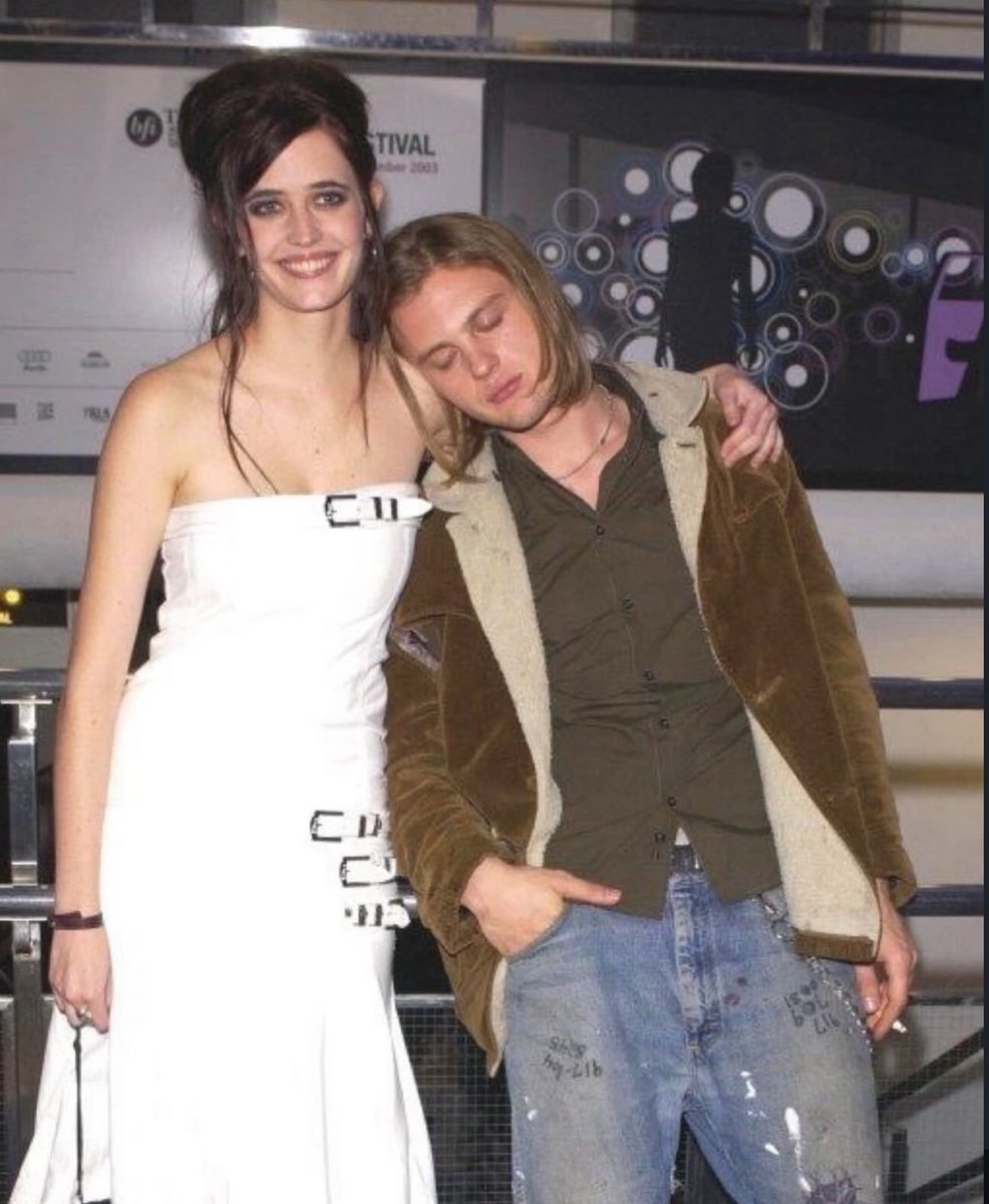 welcome_jpeg's tweet photo. ‘the dreamers’ press tour , 2003 https://t.co/oEj2WJKHeo