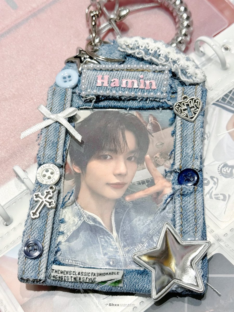 Shxx131hamin tweet media